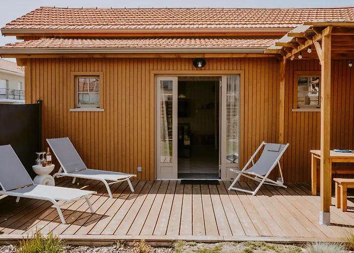 Sam Suffit Beach Houses 2 Maisons 6 Chambres 14 Pers 150 M De La Plage
